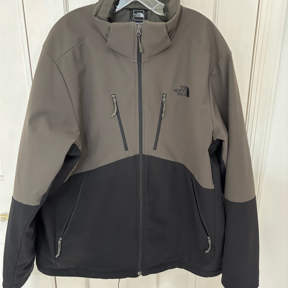 The North Face Men's Two-Tone Apex Jacket - Taupe & Black